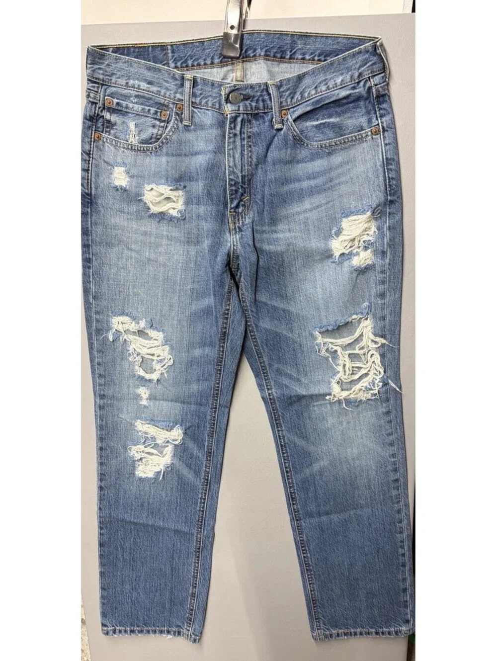 Levi’s 541 Distressed Athletic Fit Jeans Men’s Size 32Wx30L
